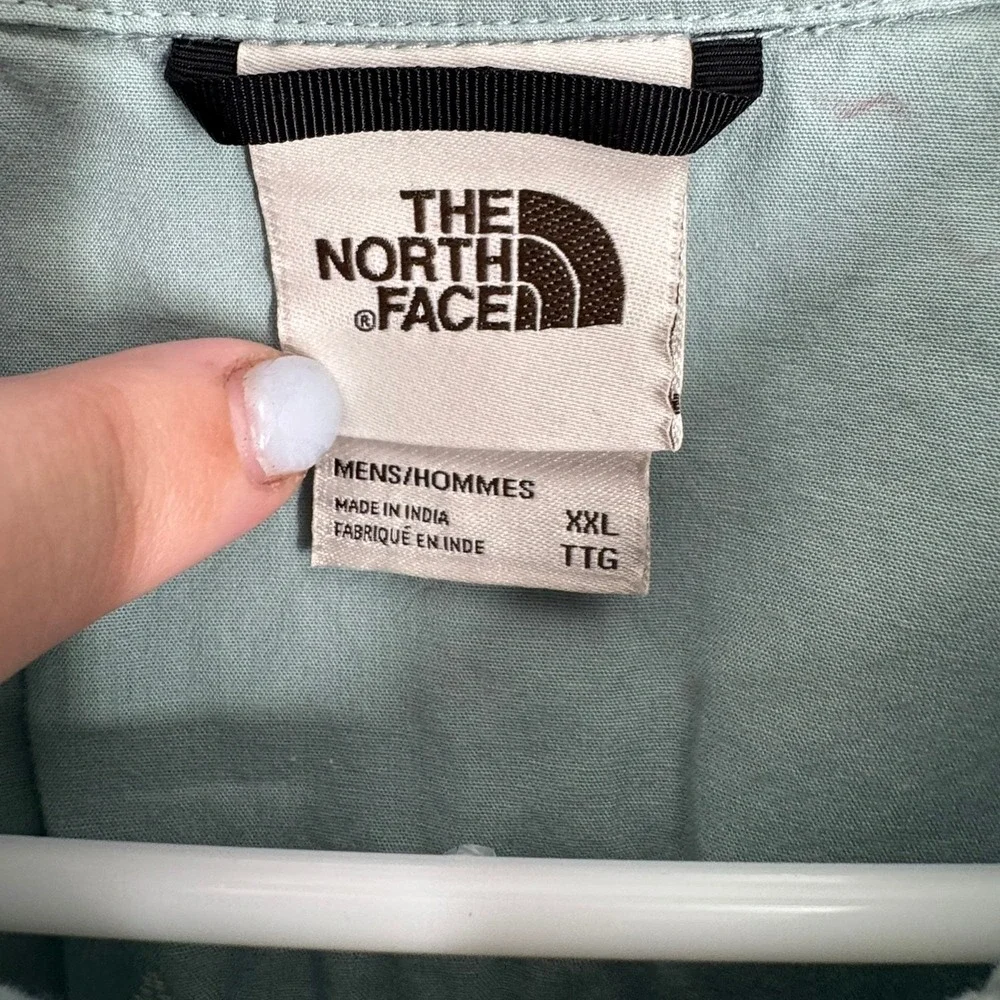 NEW The North Face Shirt Mens XXL Blue Hawaiian Printed Button Up Beach Island